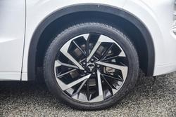 2023 Mitsubishi Outlander Exceed Tourer