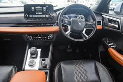 2023 Mitsubishi Outlander Exceed Tourer
