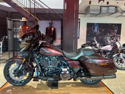 Harley-Davidson CVO Street Glide 121 (flhxse)