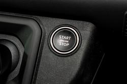 2025 Land Rover Defender 130 D350 X-Dynamic SE