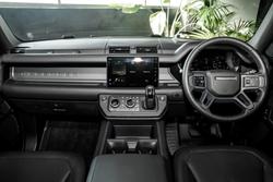 2025 Land Rover Defender 130 D350 X-Dynamic SE