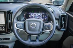 2025 Volvo XC40 Plus B4