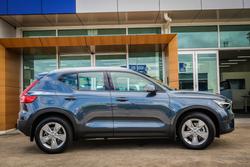 2025 Volvo XC40 Plus B4