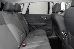 2026 Leapmotor B10 Design LR