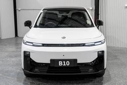 2026 Leapmotor B10 Design LR