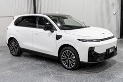 2026 Leapmotor B10 Design LR