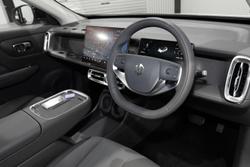 2026 Leapmotor B10 Design LR