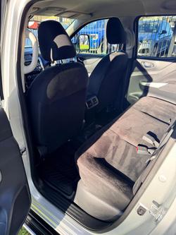 2017 Nissan Navara SL