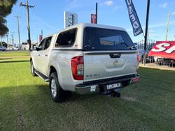 2017 Nissan Navara SL