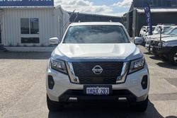 2022 Nissan Navara ST-X