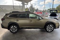 2022 Subaru Outback AWD Touring XT