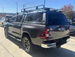 2021 Toyota Hilux SR5
