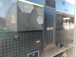 2026 Cadillac RV Ourea Royal Plus King Bed Family Triple Bunk Full Victron