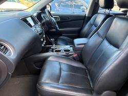 2016 Nissan Pathfinder ST-L
