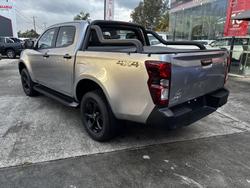2025 Isuzu D-MAX LS-M XR