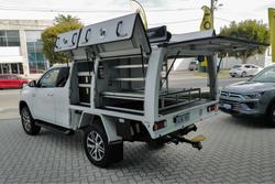 2019 Toyota Hilux SR5