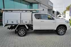 2019 Toyota Hilux SR5