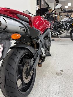 2006 YAMAHA FZ6S Red