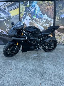2017 Yamaha YZF-R6 GREY