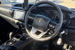 2019 Toyota Hilux SR