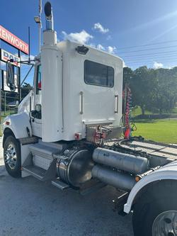 2014 Kenworth T300 Series T359