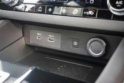 2025 Mitsubishi Outlander PHEV GSR