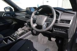 2025 Mitsubishi Outlander PHEV GSR