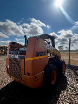 2011 CASE Sr200