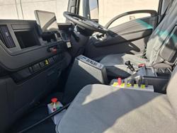 2026 Isuzu F Series FYJ 320-355 AT R60