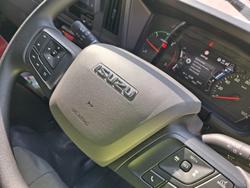2026 Isuzu F Series FYJ 320-355 AT R60