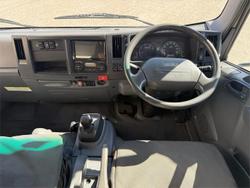 2010 Isuzu Nqr 450