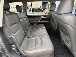 2010 TOYOTA LANDCRUISER VX (4x4)