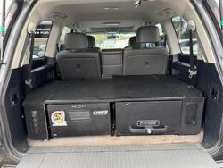 2010 TOYOTA LANDCRUISER VX (4x4)