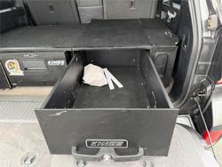 2010 TOYOTA LANDCRUISER VX (4x4)