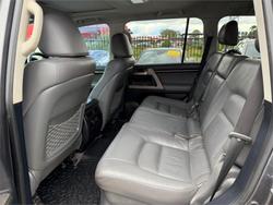 2010 TOYOTA LANDCRUISER VX (4x4)