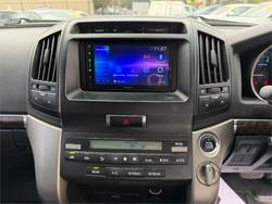 2010 TOYOTA LANDCRUISER VX (4x4)
