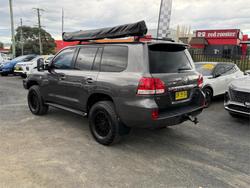2010 TOYOTA LANDCRUISER VX (4x4)