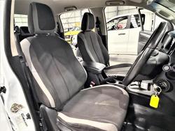 2017 Holden Colorado LS RG MY18 4x2 Summit White