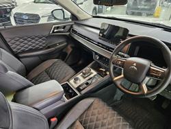 2023 Mitsubishi Outlander PHEV Exceed