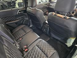 2023 Mitsubishi Outlander PHEV Exceed