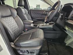 2023 Mitsubishi Outlander PHEV Exceed
