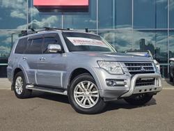 2017 Mitsubishi Pajero GLS