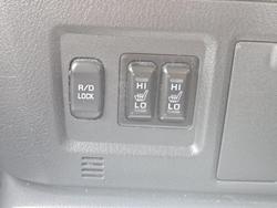 2017 Mitsubishi Pajero GLS