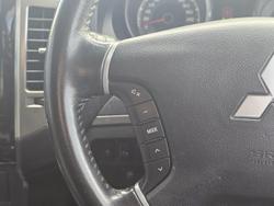 2017 Mitsubishi Pajero GLS