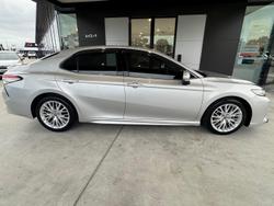 2019 Toyota Camry SL