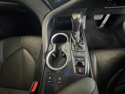 2019 Toyota Camry SL