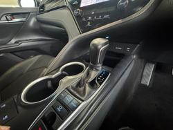 2019 Toyota Camry SL