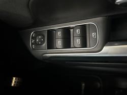 2022 Mercedes-Benz GLB-Class GLB200