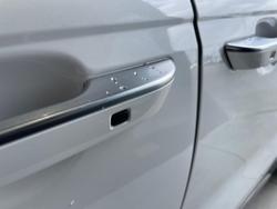 2025 Kia Carnival GT-Line HEV