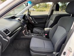 2017 SUBARU FORESTER 2.0D-L